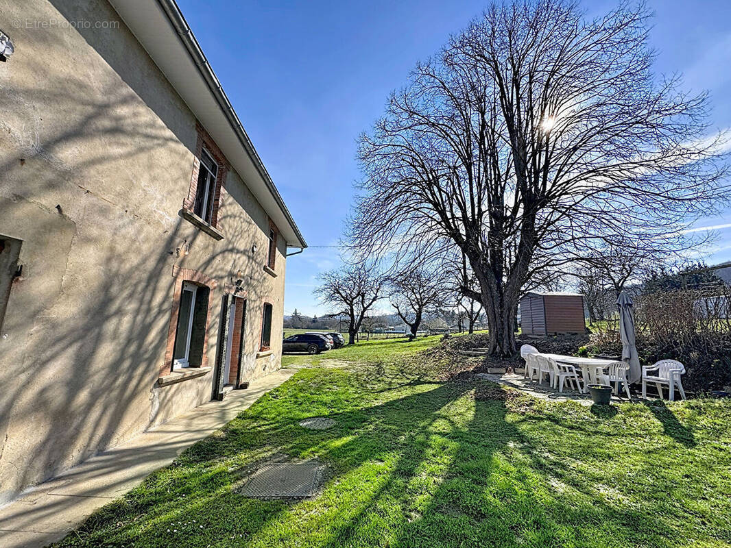 Maison à BEAUREPAIRE