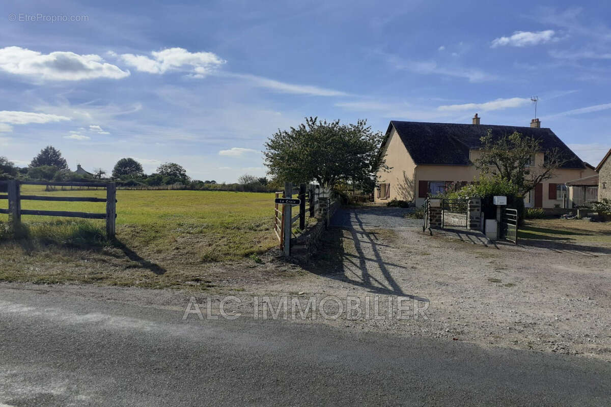 Maison 125 m² à Saint-Aubin-De-Locquenay  - photo 9