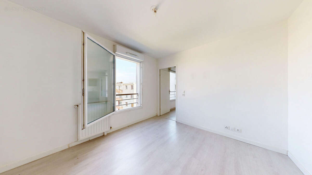 Appartement à LE BLANC-MESNIL