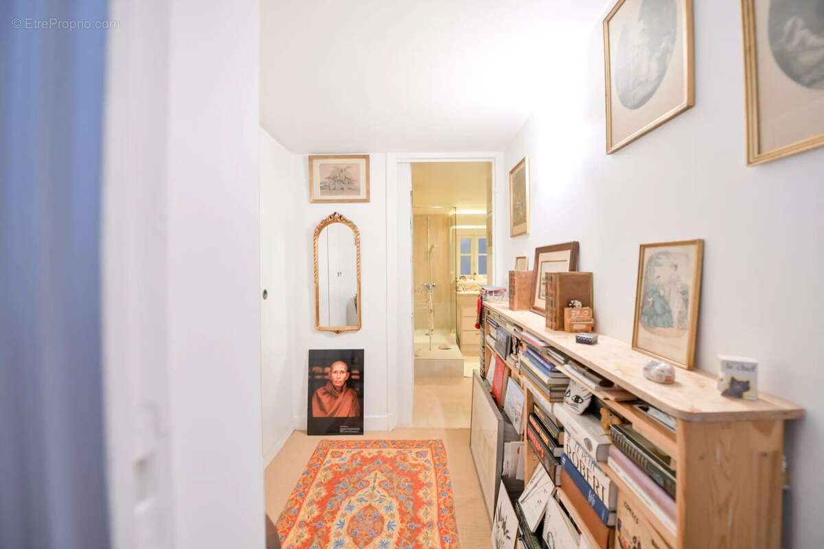 Appartement à PARIS-3E