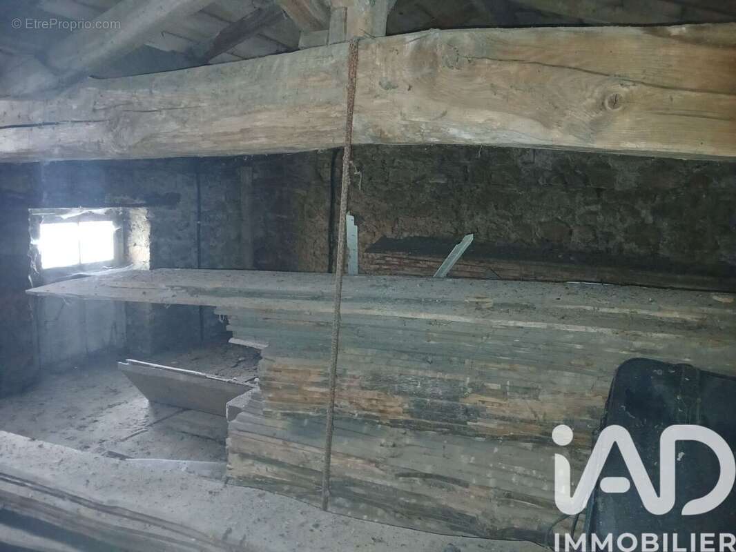 Photo 5 - Maison à SAINT-PIERRE-DES-ECHAUBROGNES