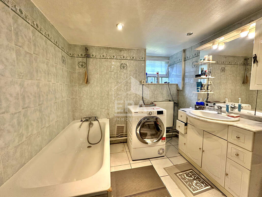 Maison à SARTROUVILLE