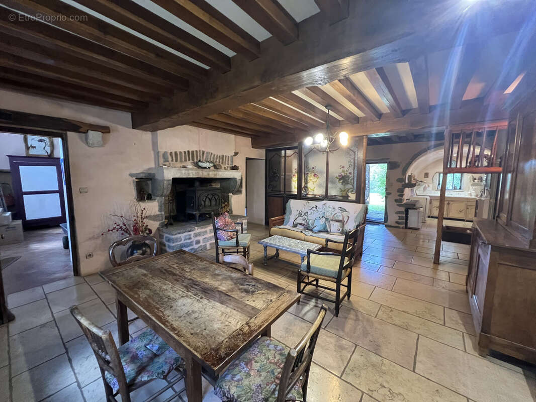 Maison à ECUTIGNY
