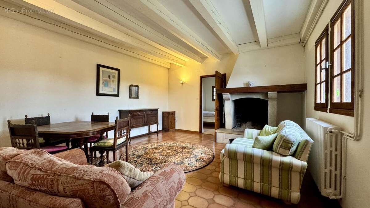 Maison à SAINT-MARTIN-LABOUVAL