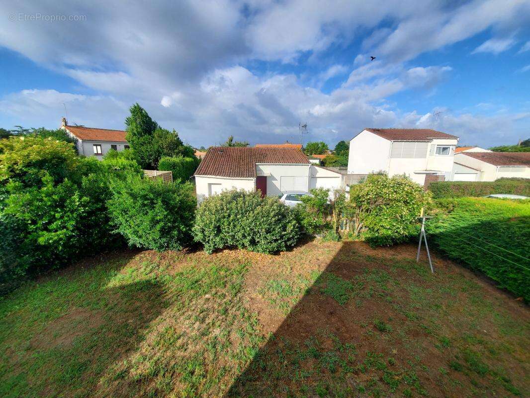 Maison T4 à étage avec jardin et garage - photo 2