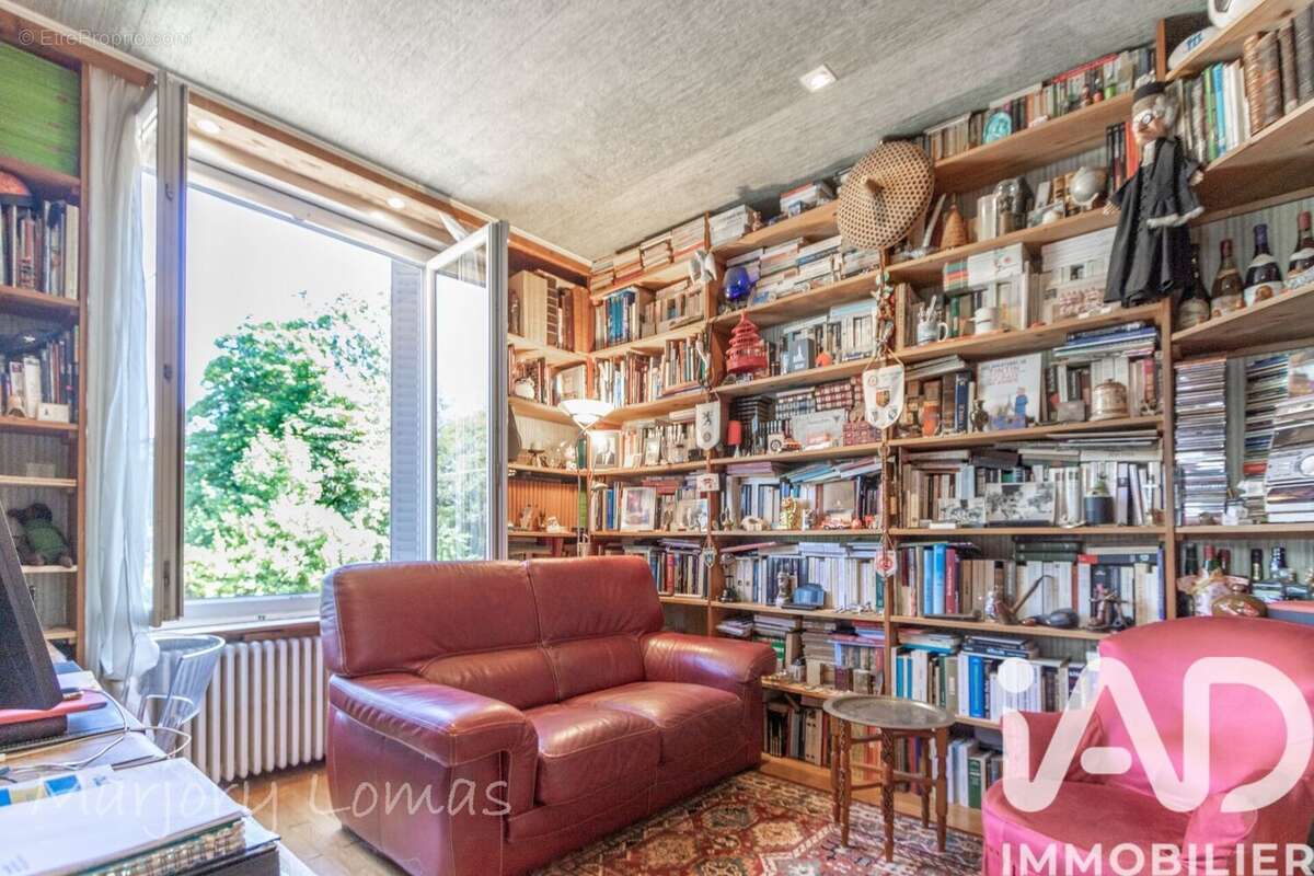 Maison 135 m² à Bron  - photo 7