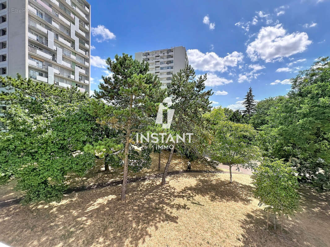 Appartement 78 m² à Creteil  - photo 6