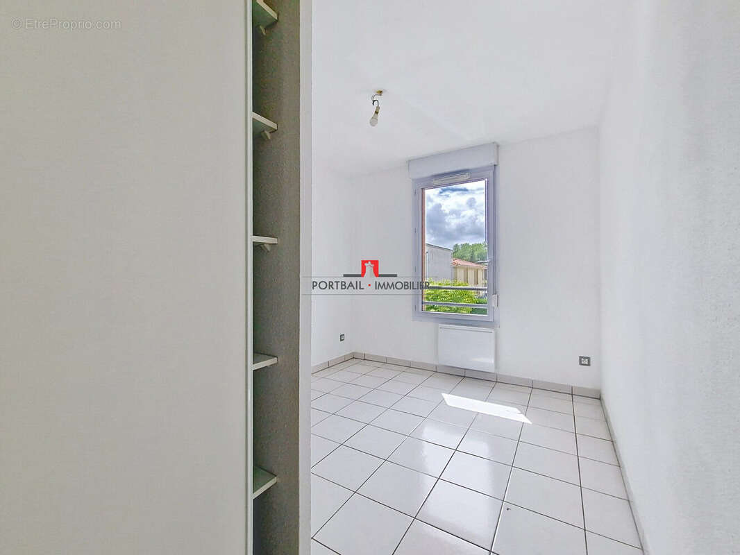 Maison 70 m² à Saint-Andre-De-Cubzac  - photo 4