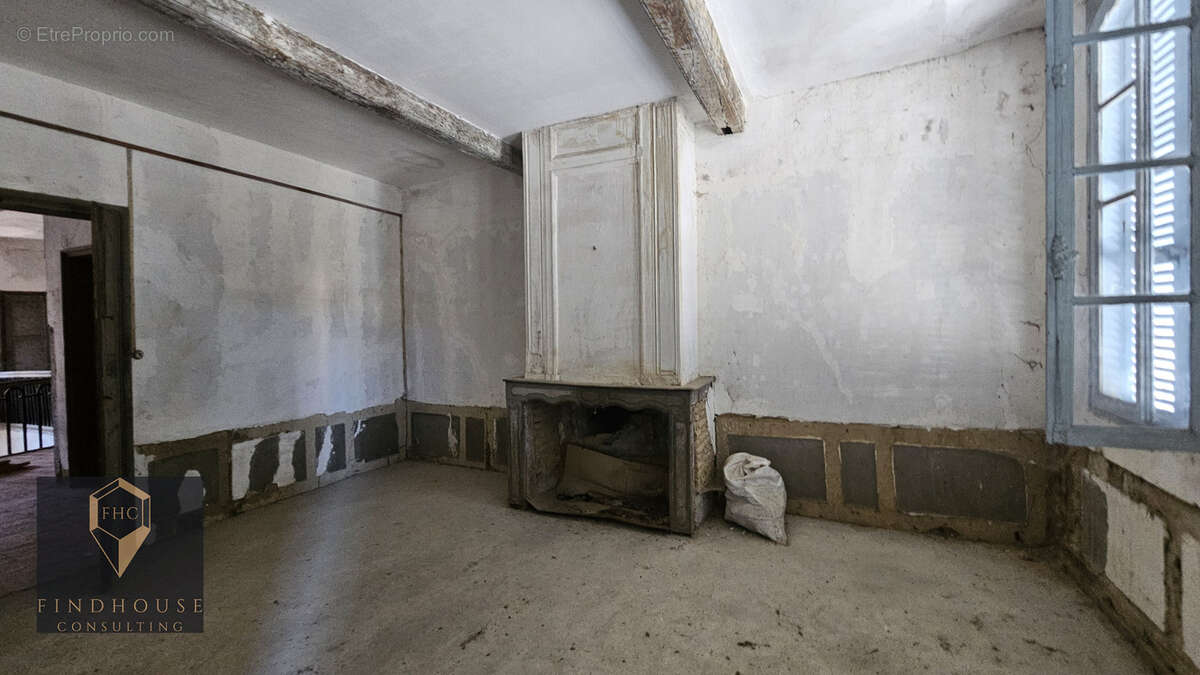 Maison à SARAMON