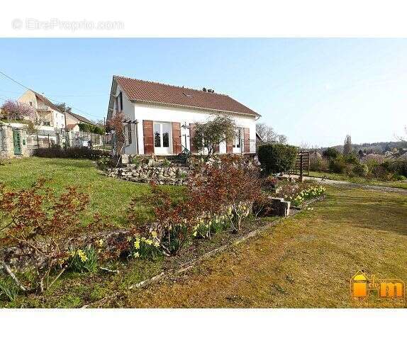 Maison à MEREVILLE