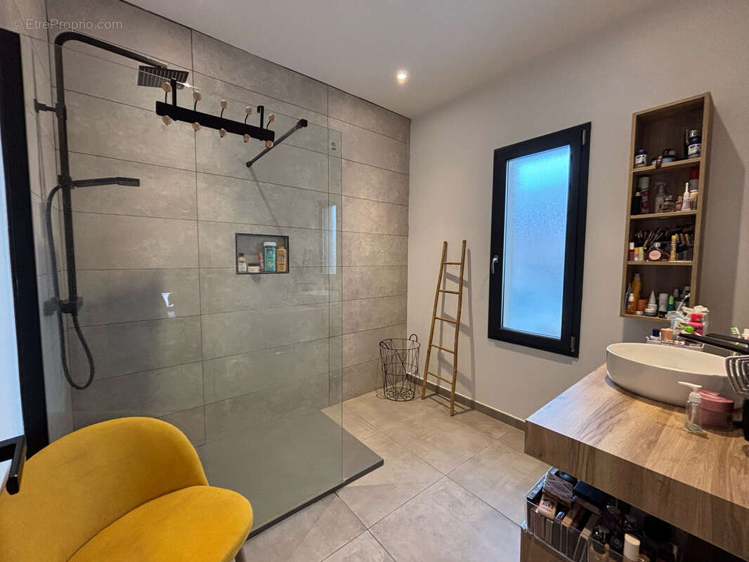 Maison à LAROQUE-DES-ALBERES