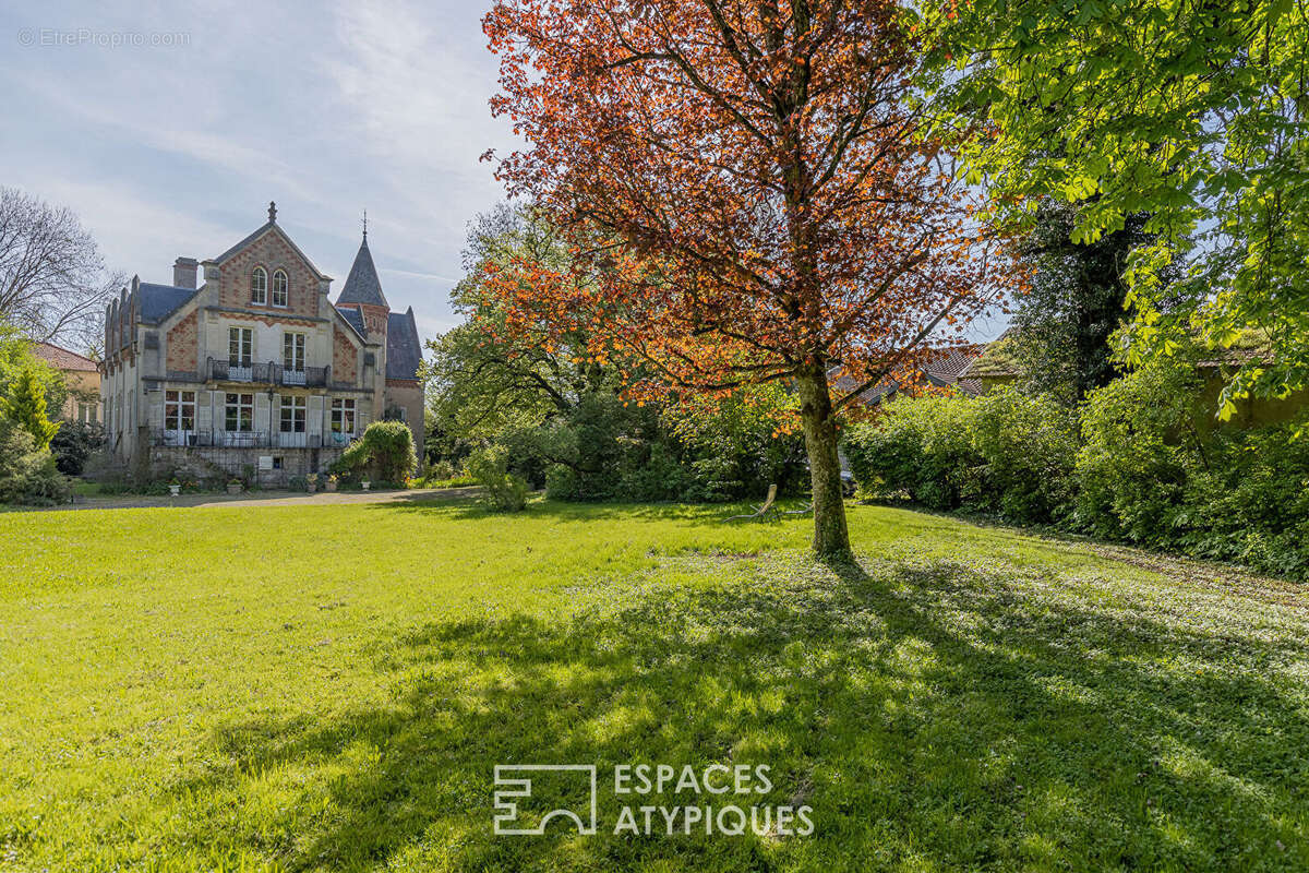 Maison à BUXIERES-SOUS-LES-COTES