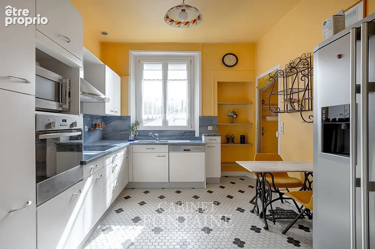 "Le Parisien" -  Superbe appartement 104 m² en hypercentre de Beauvais  Idéal pour Paris - photo 3