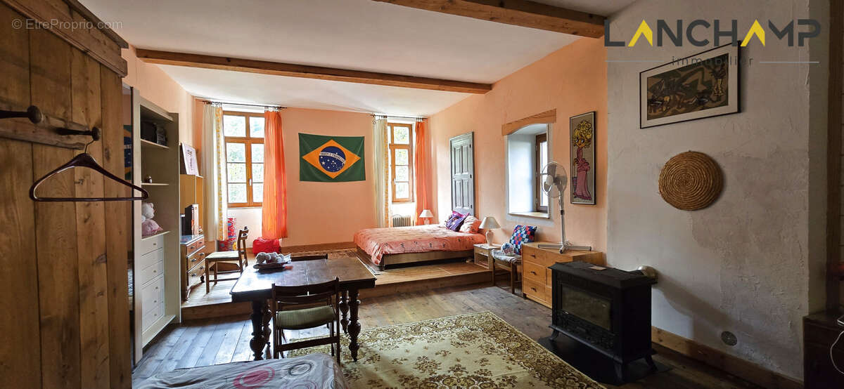 Maison à SEYSSEL
