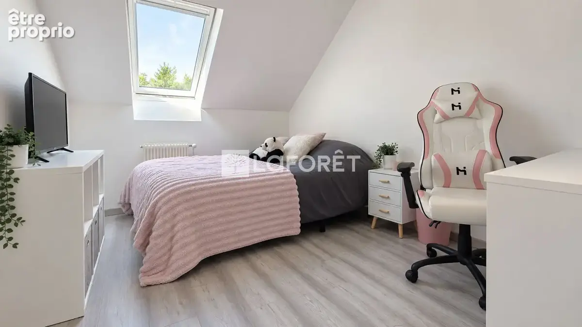 Exclusivité à Albertville : Charmante maison 4 pièces rénovée  en parfait état ! - photo 5