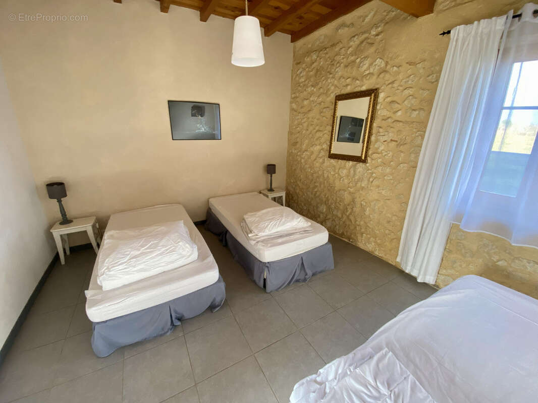 Maison à SEISSAN