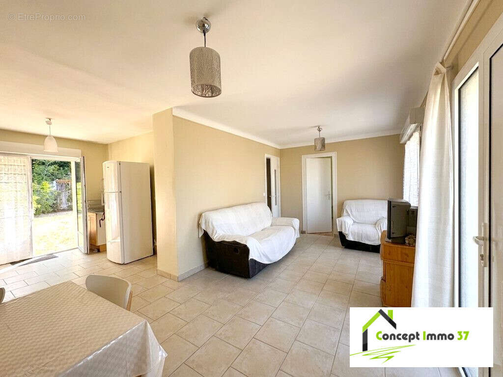 Maison 60 m² à Veigne  - photo 2