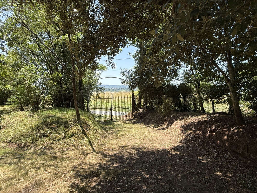 Propriete avec grand parc proche objat - photo 28