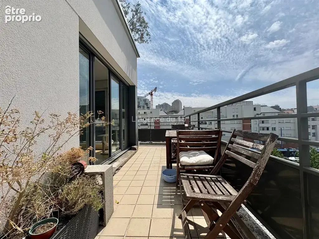 Issy - quai de seine / appartement familial / terrasse / vue degagee / cave / parking / - photo 5