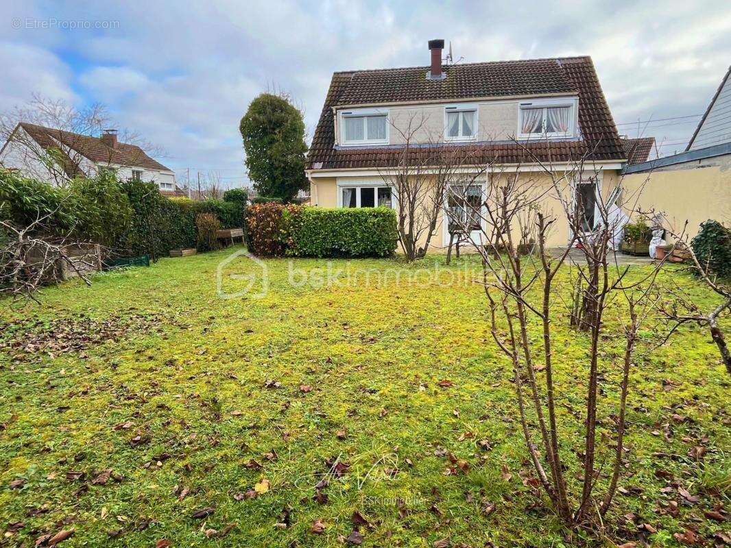 Maison à SAINT-GERMAIN-SUR-MORIN