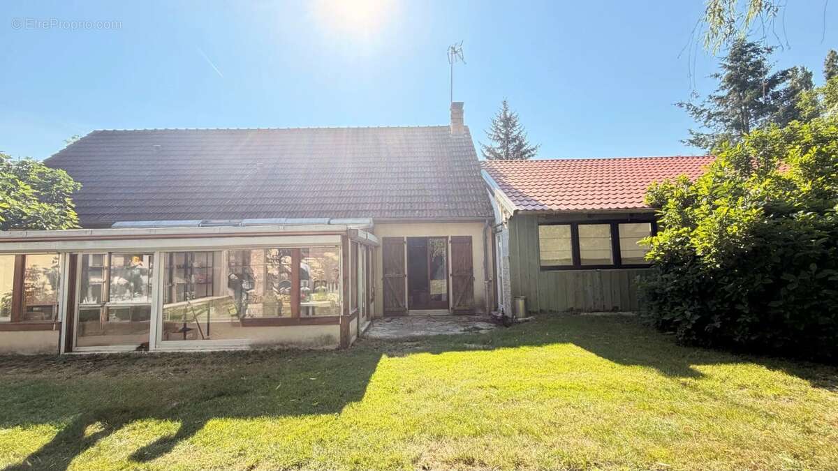 Ensemble immobilier : Maison 146 m2, maison annexe 50 m2, pi - photo 18
