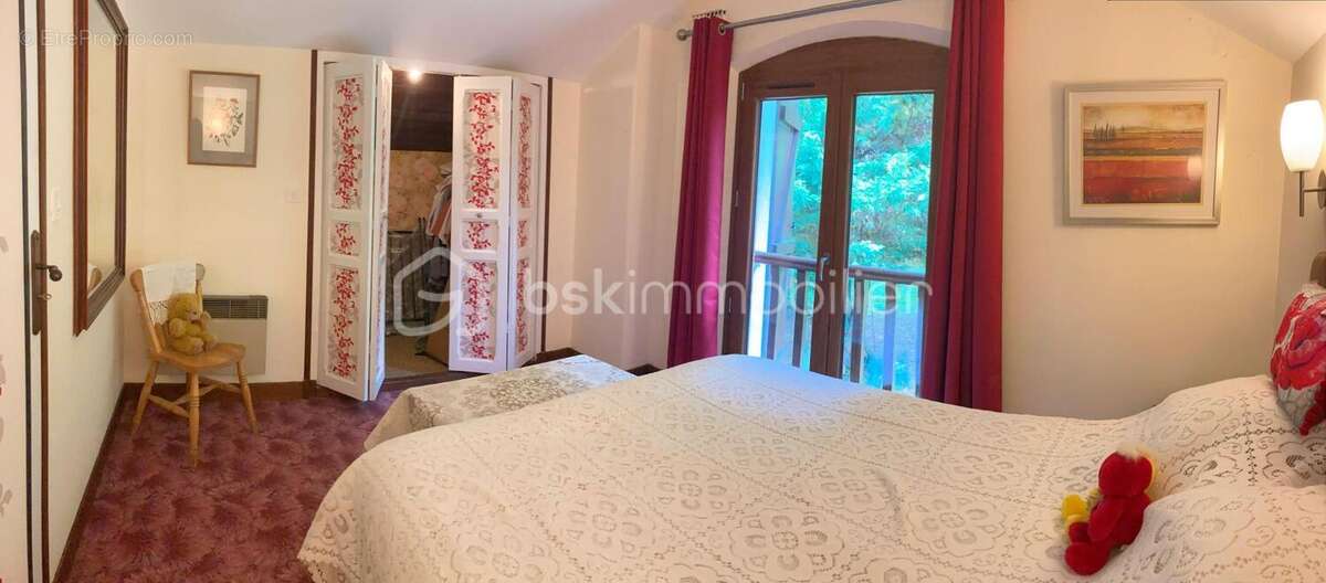 Maison à LACASSAGNE