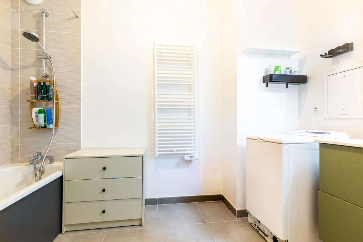 Appartement à COLOMBES
