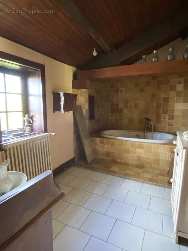 Maison à SAINT-ANGEAU