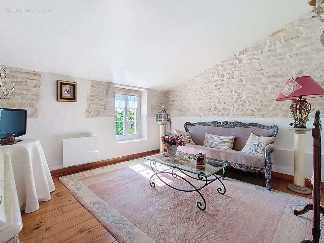 Maison Courçon 8 pièces 277.78 m² - photo 16