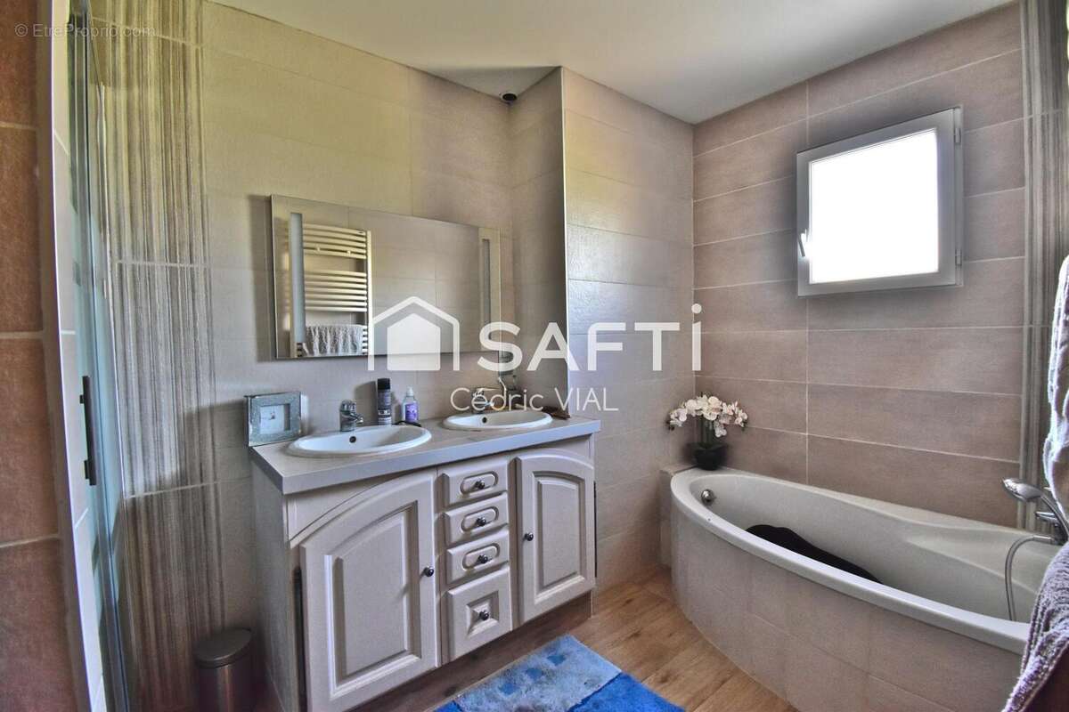 Maison 104 m² à Digne-Les-Bains  - photo 7