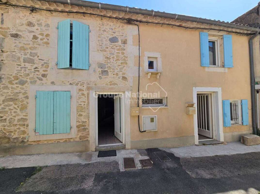 Maison à JONQUIERES-SAINT-VINCENT