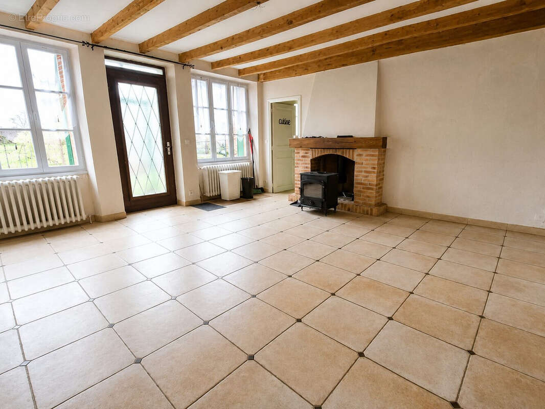 Maison à DARNAC