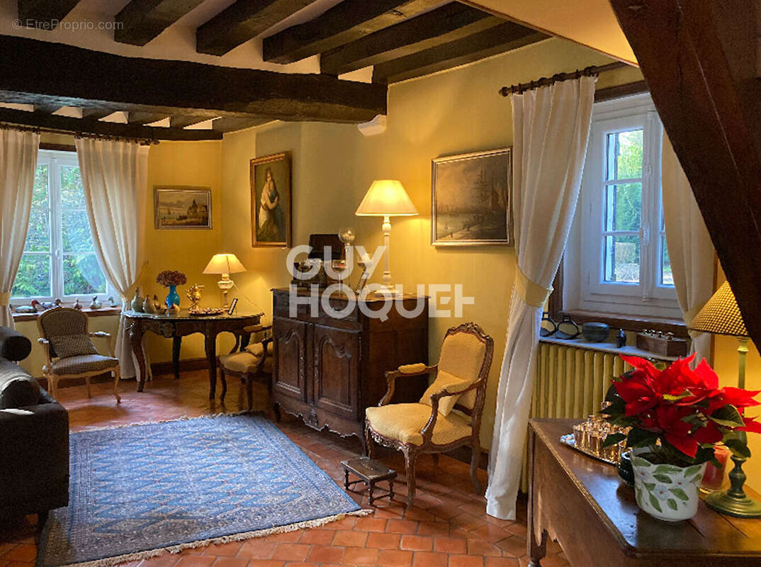 Maison à TRAINOU