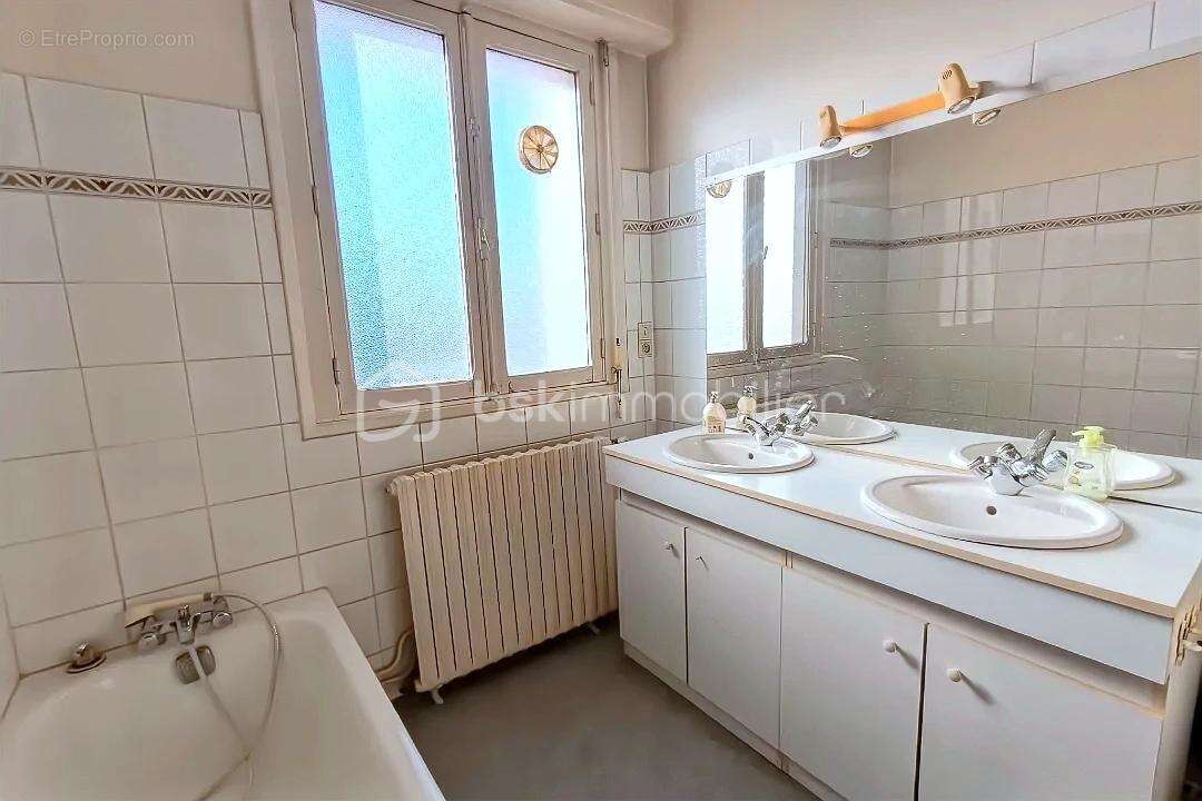 Maison à OLORON-SAINTE-MARIE