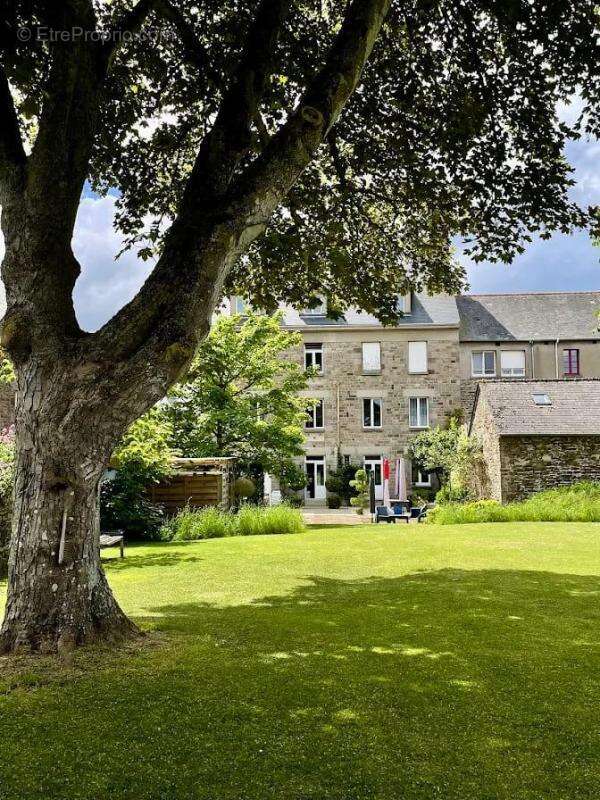 Maison à DOL-DE-BRETAGNE