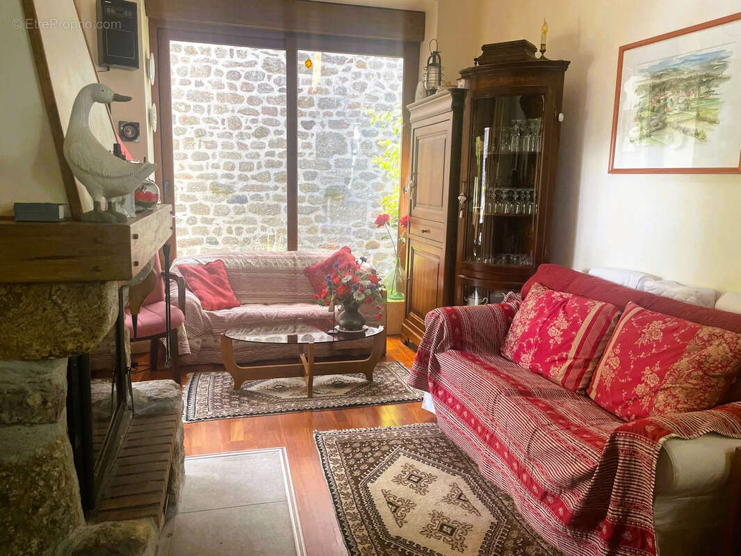 Maison à LESPERON