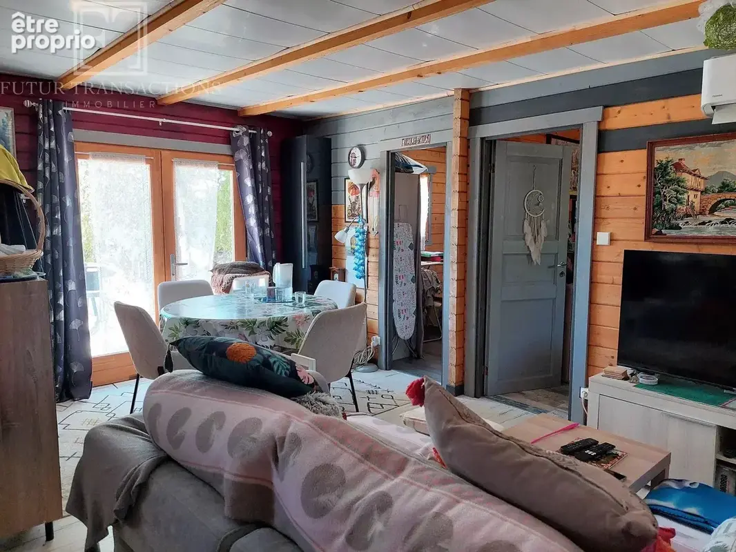 Maison sur 1200 m² - photo 6