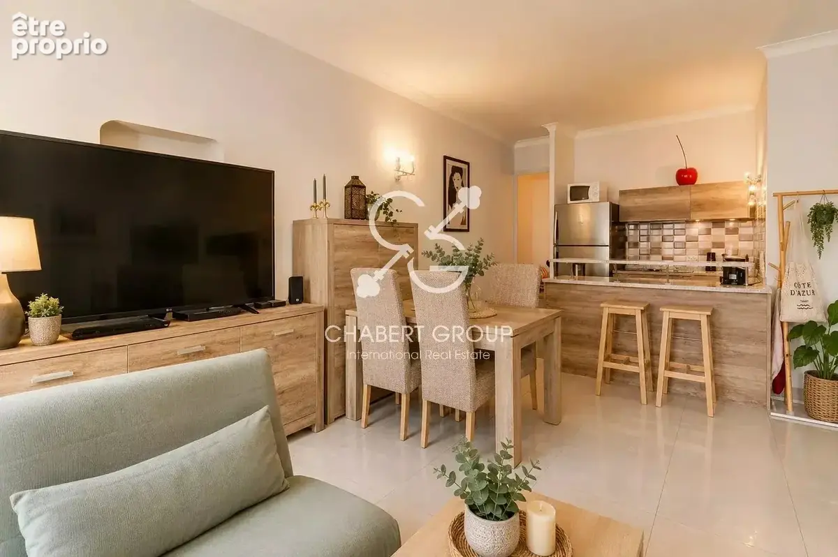 Exclusivité - villefranche-sur-mer – vieille-ville - appartement – 3 pièces – 57 m² – 100 mètres de la mer - idéal location sais - photo 2
