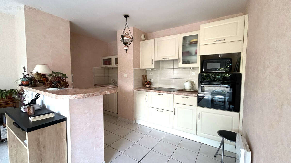 Appartement 73 m² - Centre-ville Quimper - Garage - photo 3