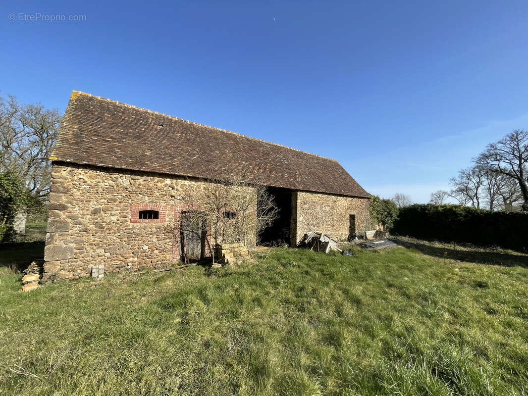 Maison à CONLIE
