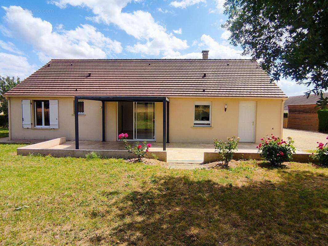 Maison Yzeures Sur Creuse 5 pièces 100 m² - photo 2