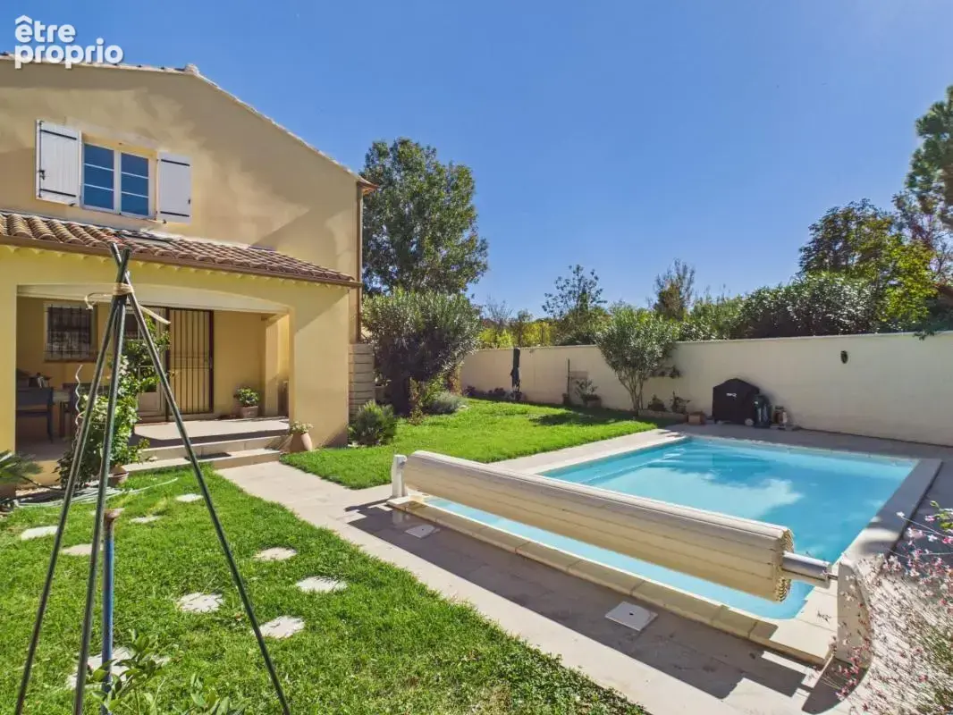 Exclusivité, jolie maison avec piscine, 4 chambres et prestatio - photo 5