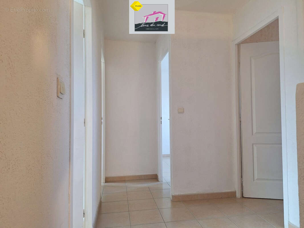 Maison à OLONZAC