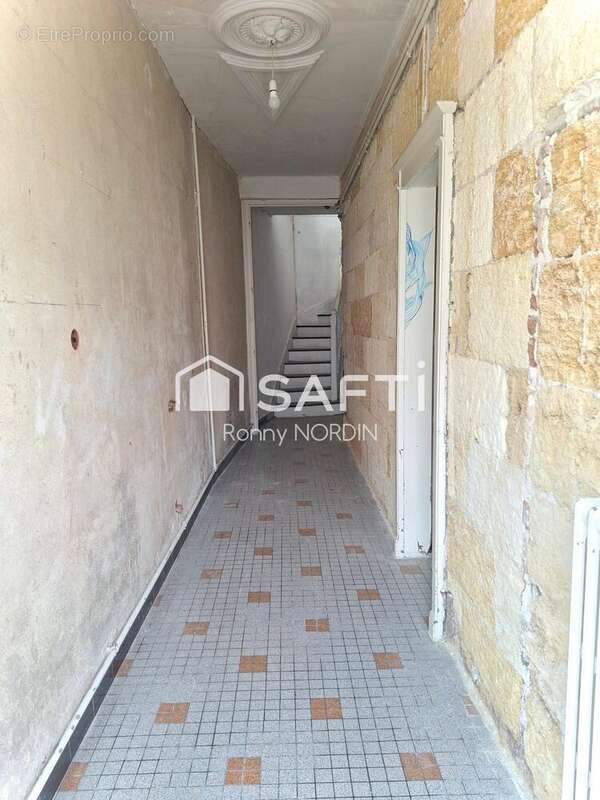 Maison 140 m² à Castillon-La-Bataille  - photo 2