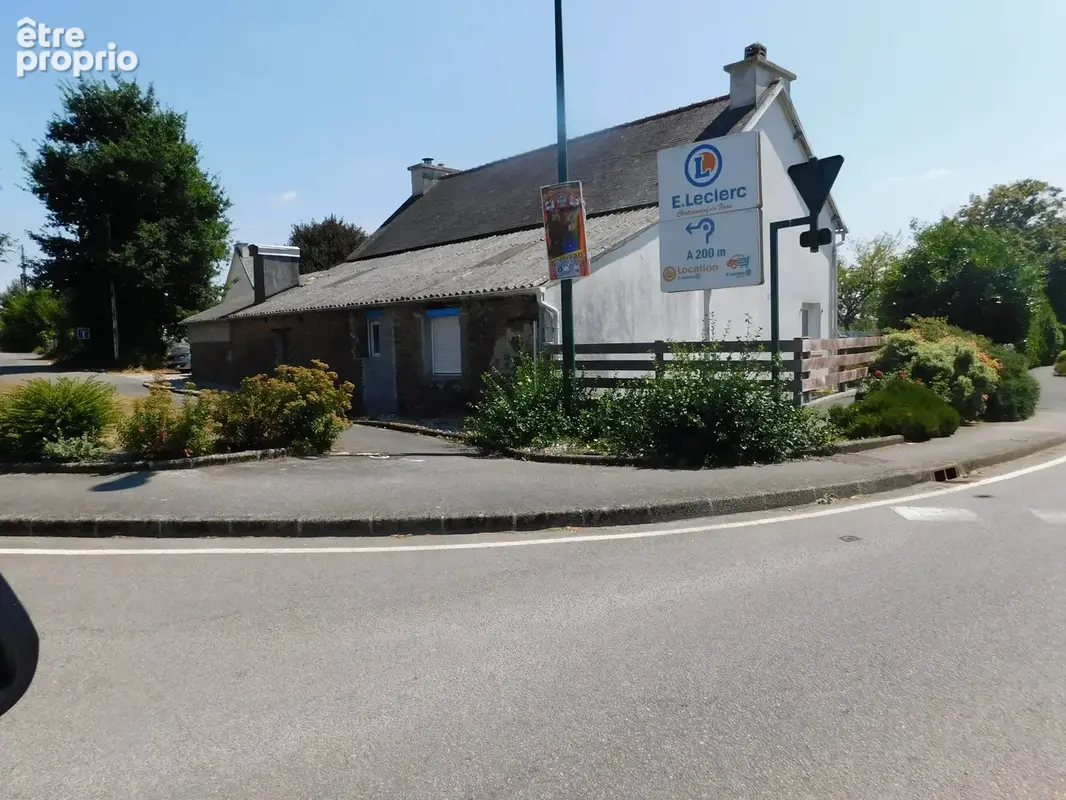 Châteauneuf du Faou : Maison centre ville - photo 2
