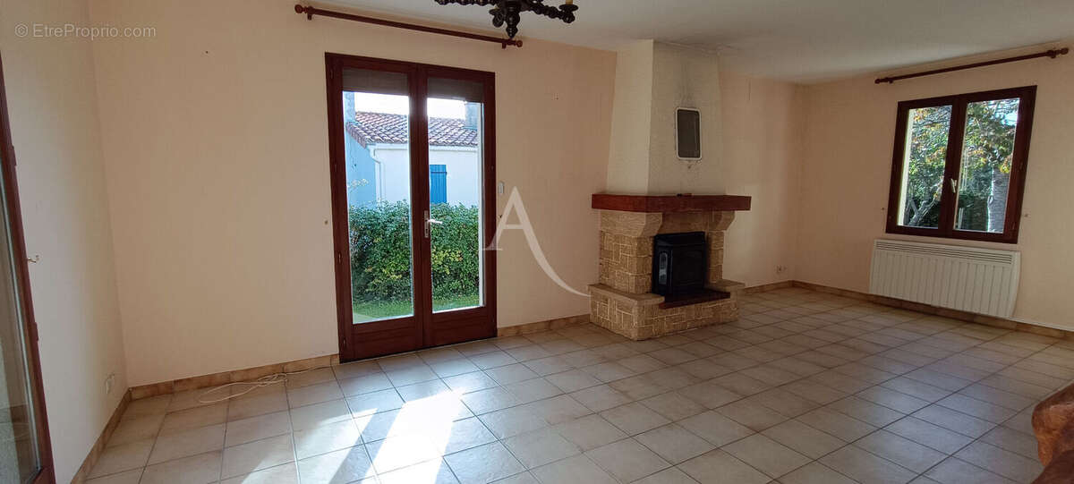 Maison à PORT-DES-BARQUES