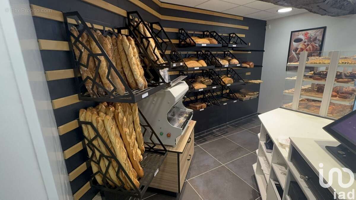 Photo 8 - Commerce à CRECY-LA-CHAPELLE