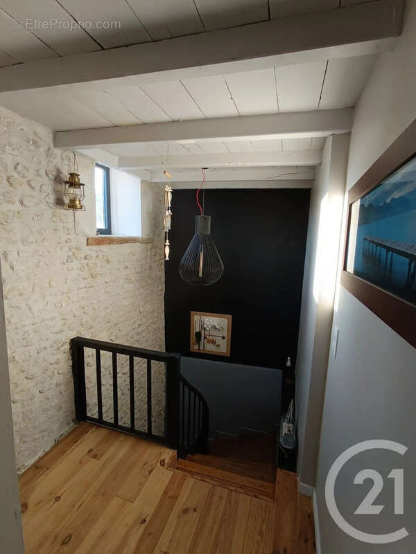 Maison à CHENAC-SAINT-SEURIN-D'UZET