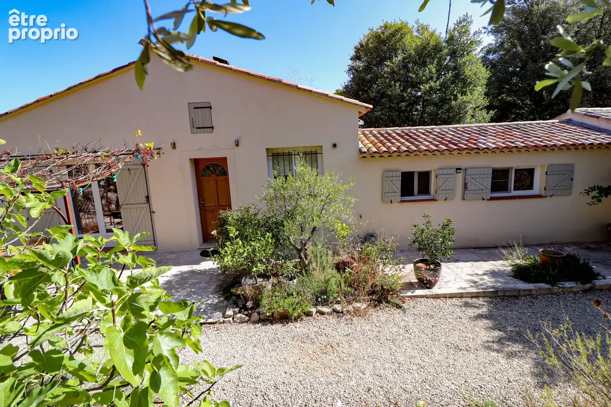 Villa plain pied 105m2 avec piscine et dependances - photo 9