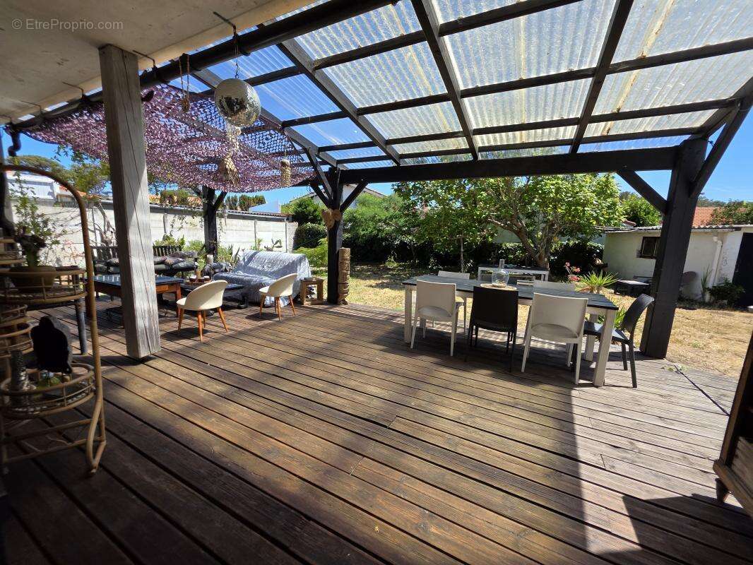 Maison 219 m² à Biscarrosse  - photo 3